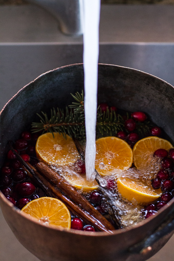 Homemade-Holidays-Lets-Make-the-House-Smell-Like-Christmas-51