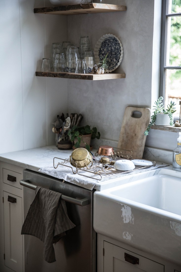 Beth-Kirby-Local-Milk-kitchen-by-Jersey-Ice-Cream-Co-Remodelista-19-733x1100